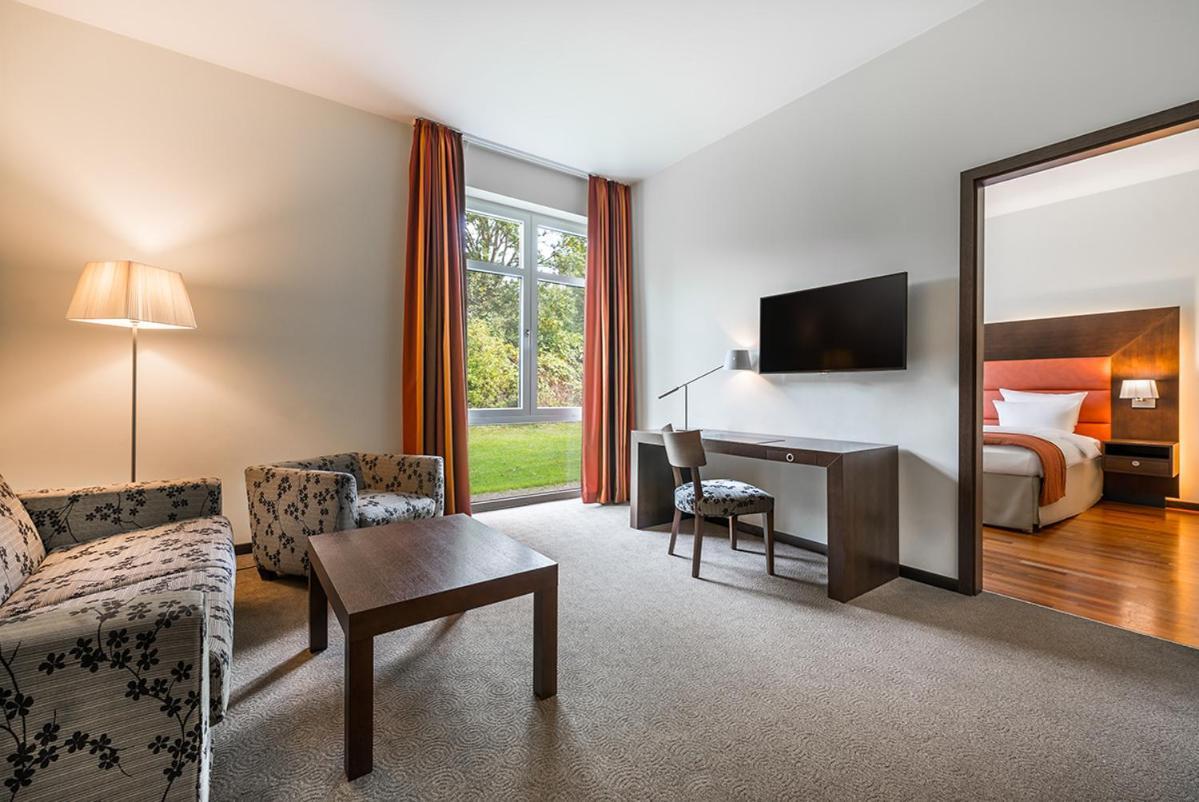 Aparthotel Am Golfclub Treudelberg Hamburg Exterior photo
